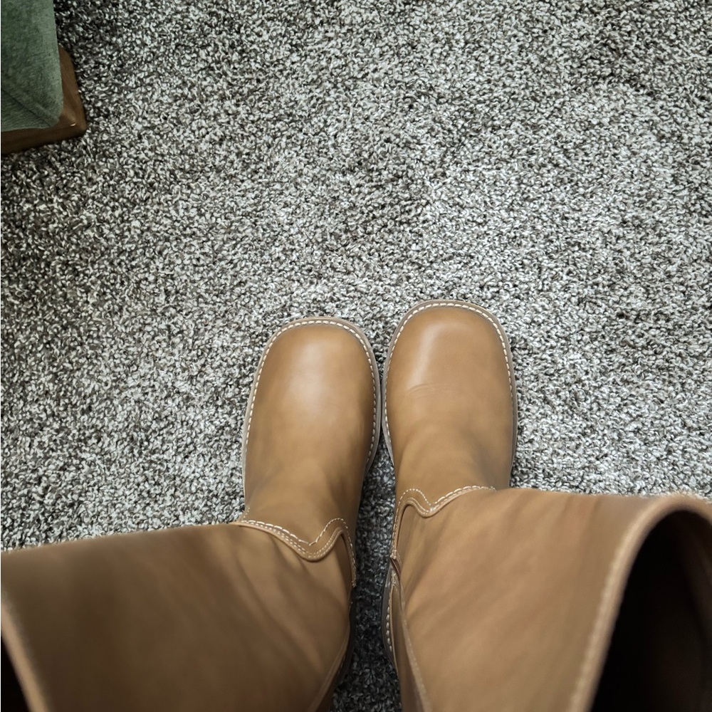 Target Tan Boots - Picture 3 of 4